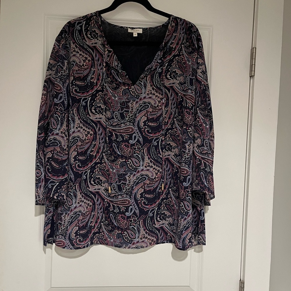 Laura plus lined blouse, long sleeves with elasticated sleeves